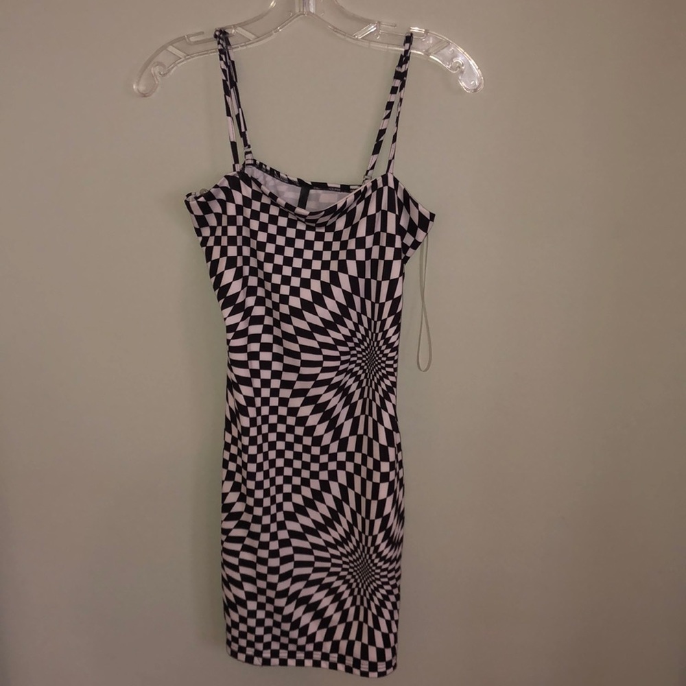 Super fun figure-hugging dress in great condition!